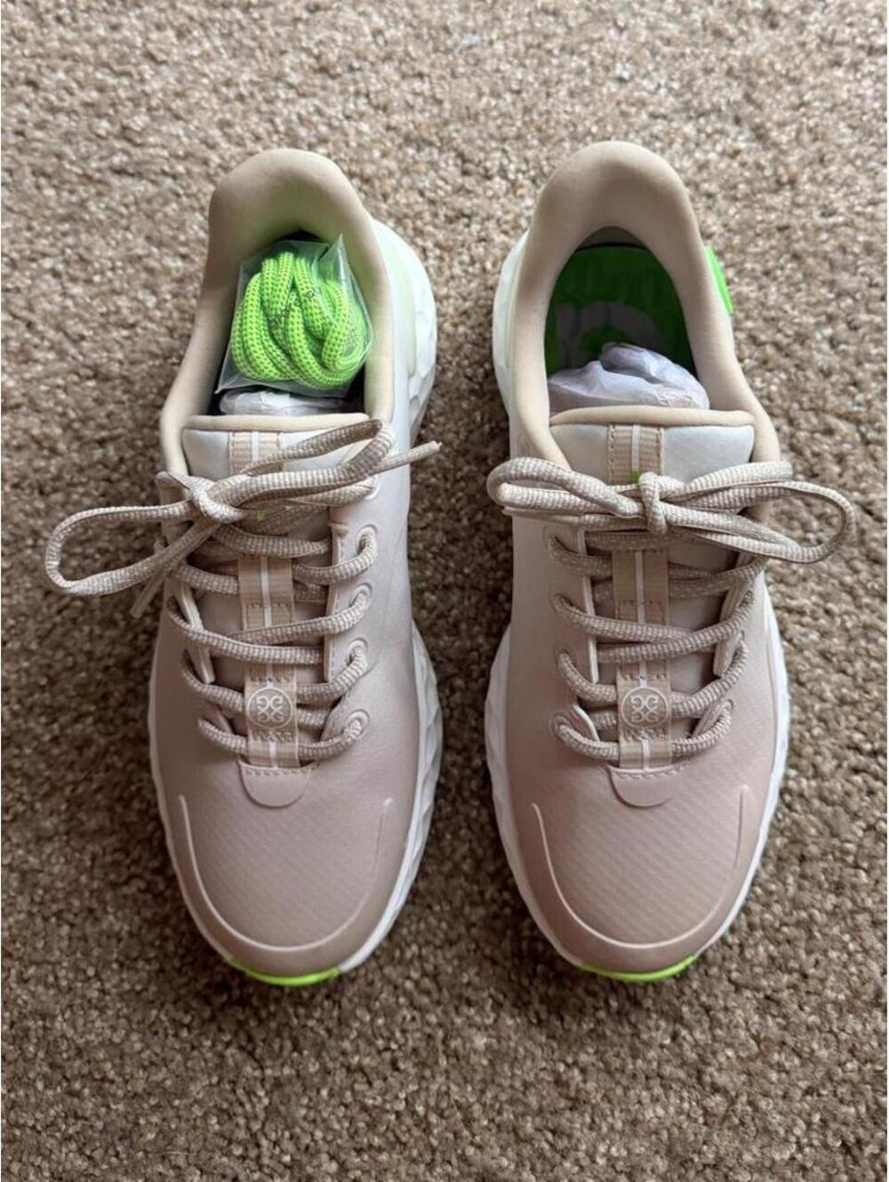 G/FORE MG4+ Gradient Spikeless Golf Shoes | Stone/Lime | Women’s 6